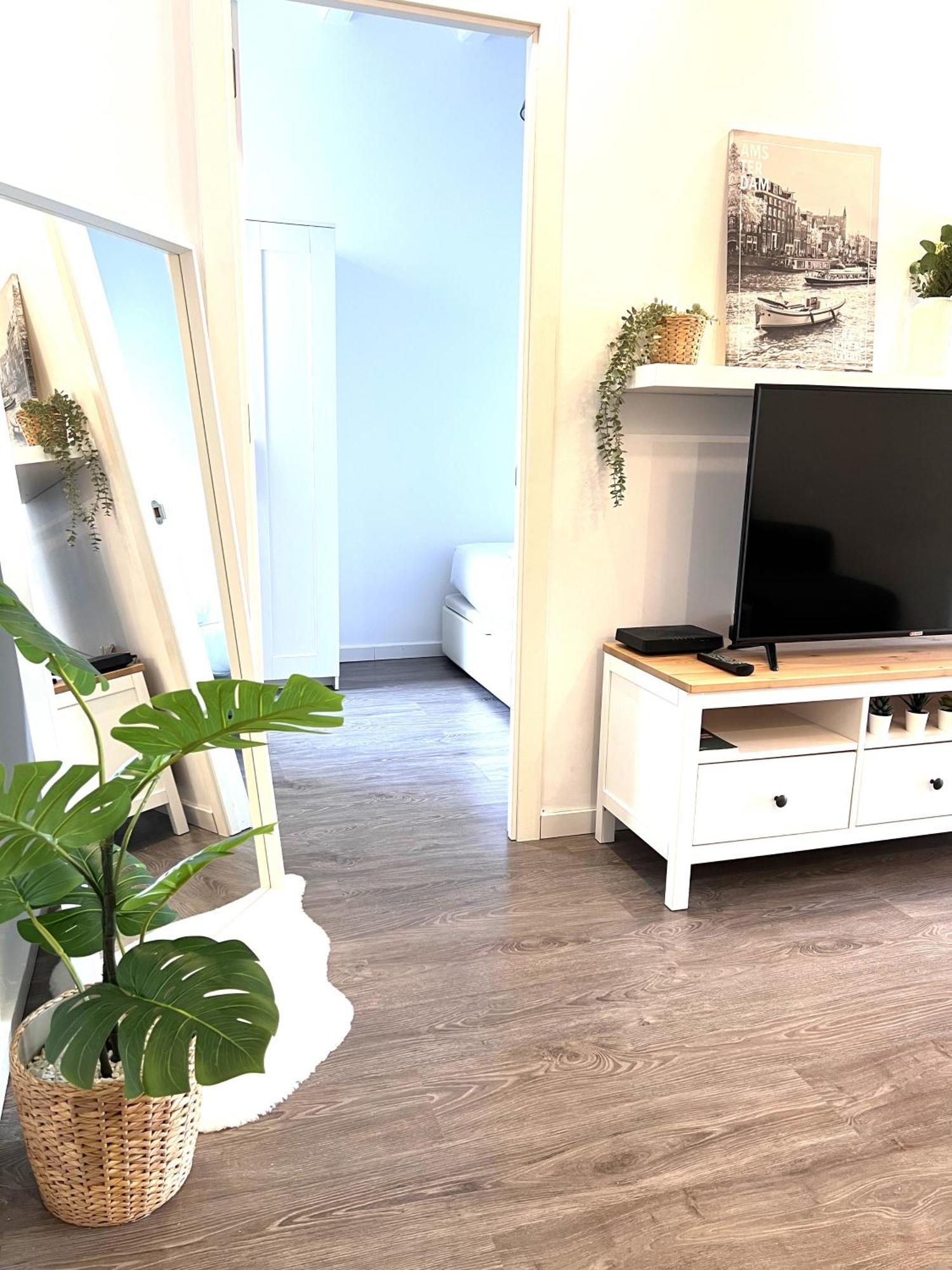 Camp Nou Apartment لوسبيتاليت دي يوبريغات المظهر الخارجي الصورة